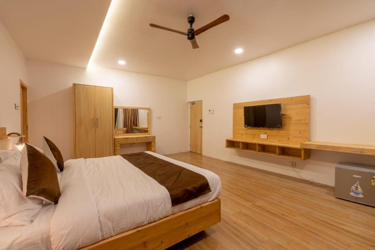 Rustic Vogue Hotell Shamirpet Eksteriør bilde